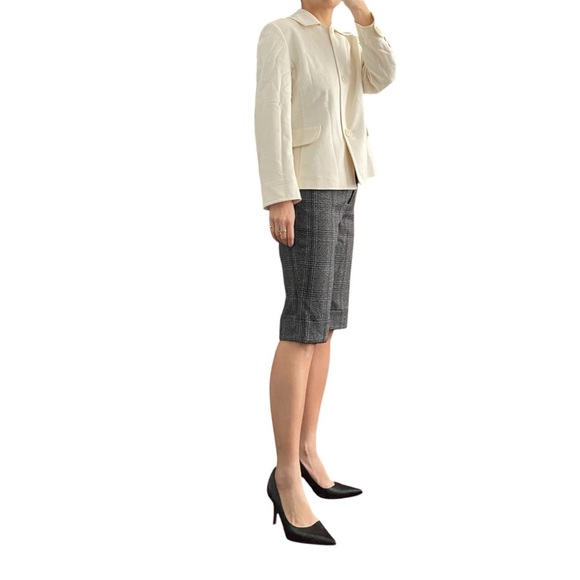 Akris Punto Women’s Wool and Angora Button White Short Jacket Size US 8 - Picture 2 of 13